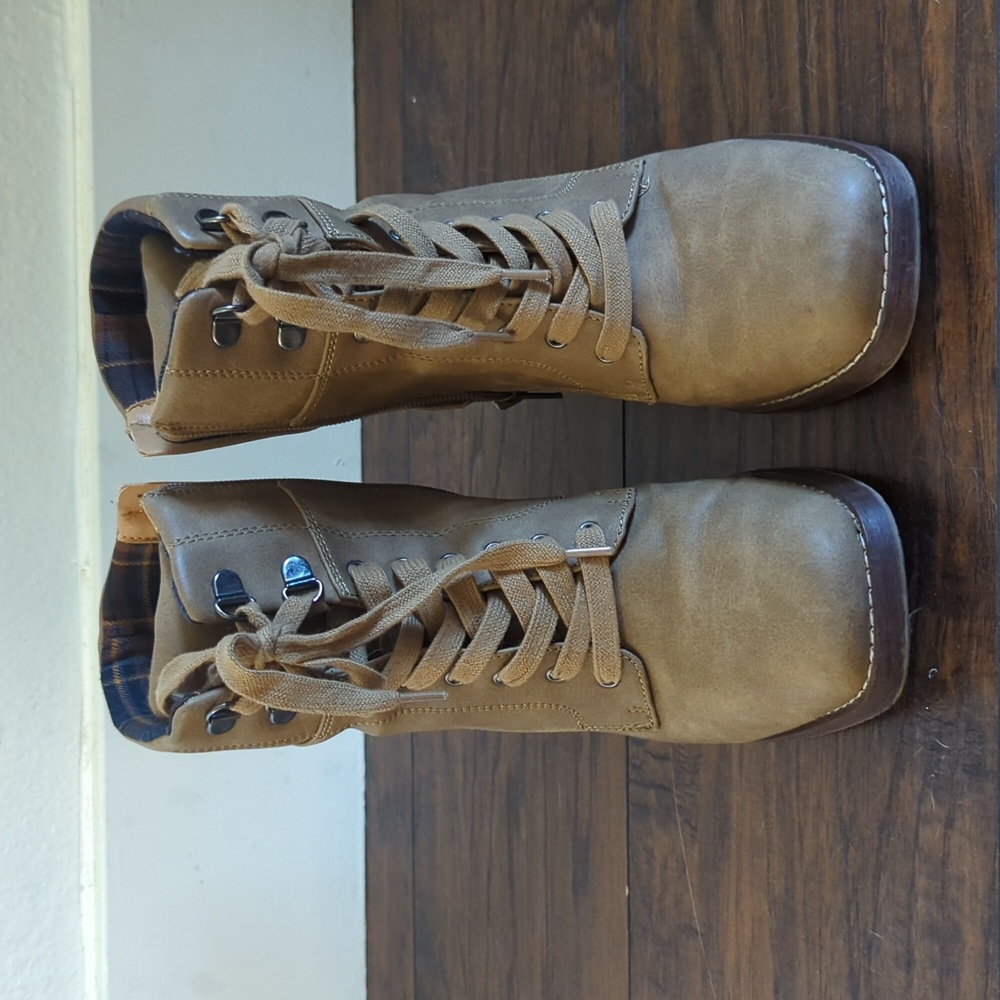 Crown Vintage Holliss Boots size 8m
